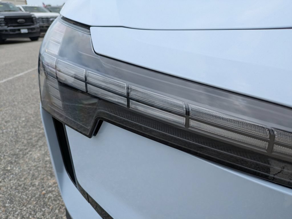 New 2026 Volvo EX30 Plus w/ Climate Package RWD image 10