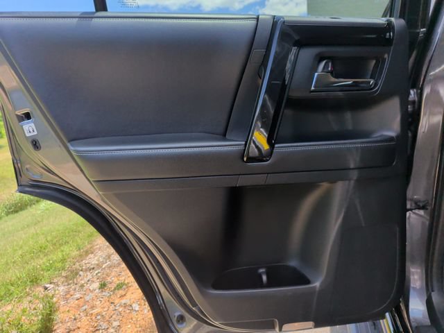 Used 2019 Toyota 4Runner Limited AWD/4WD image 23