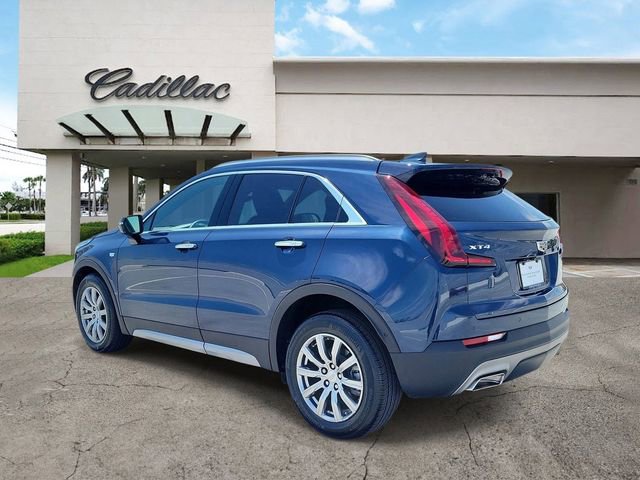 Certified 2022 Cadillac XT4 Premium Luxury w/ Enhanced Visibility Package FWD image 2