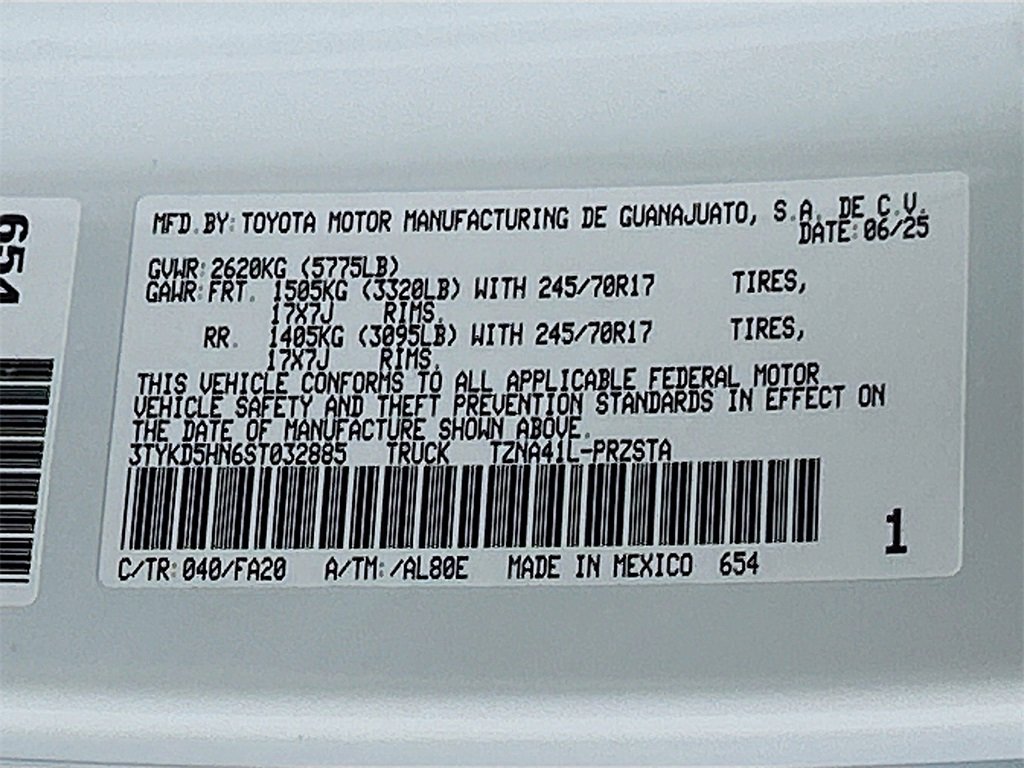 Used 2025 Toyota Tacoma SR image 27
