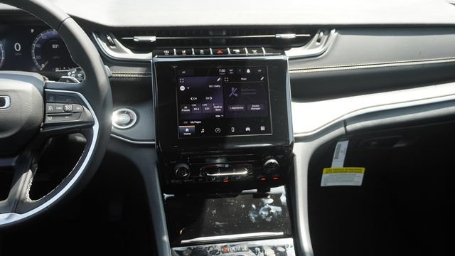 New 2026 Jeep Grand Cherokee Laredo RWD image 15