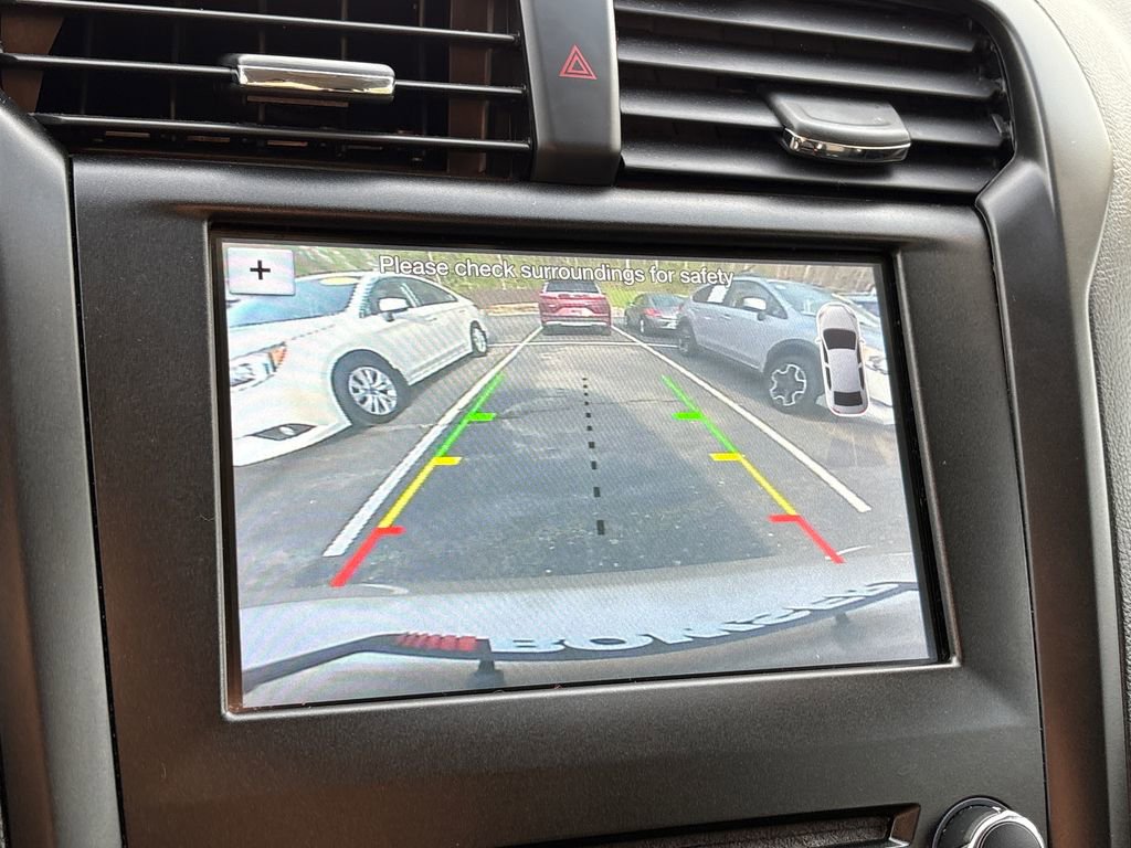 Used 2018 Ford Fusion SE w/ Equipment Group 201A image 15