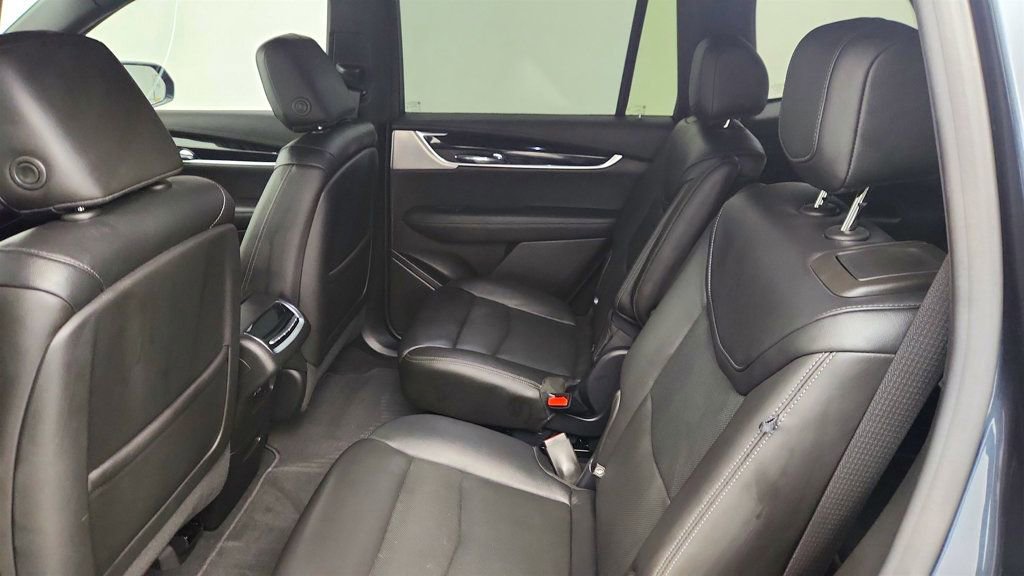 Used 2020 Cadillac XT6 Premium Luxury image 22