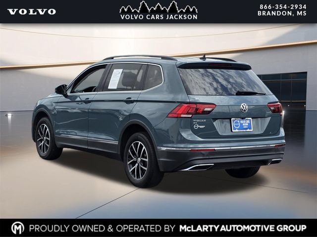 Used 2021 Volkswagen Tiguan SE w/ Panoramic Sunroof Package FWD image 6