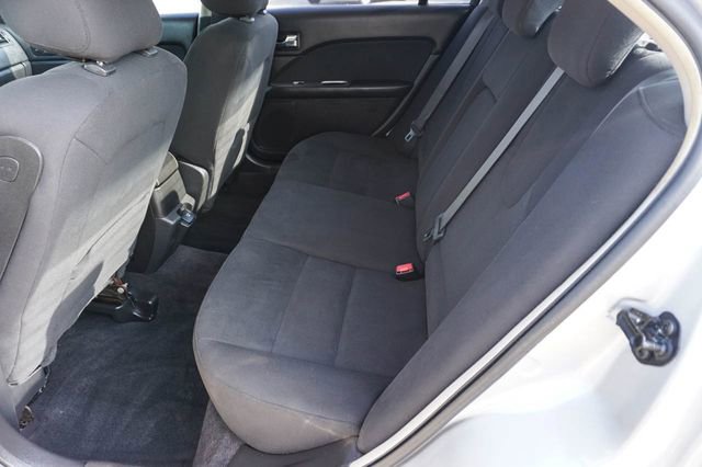 Used 2010 Ford Fusion Hybrid FWD image 12