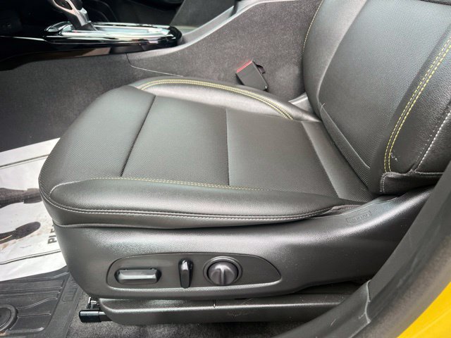 Used 2025 Chevrolet Trax ACTIV w/ Sunroof Package FWD image 20