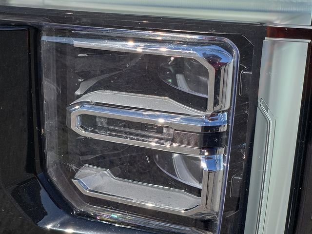 Used 2025 GMC Sierra 1500 SLT AWD/4WD image 7