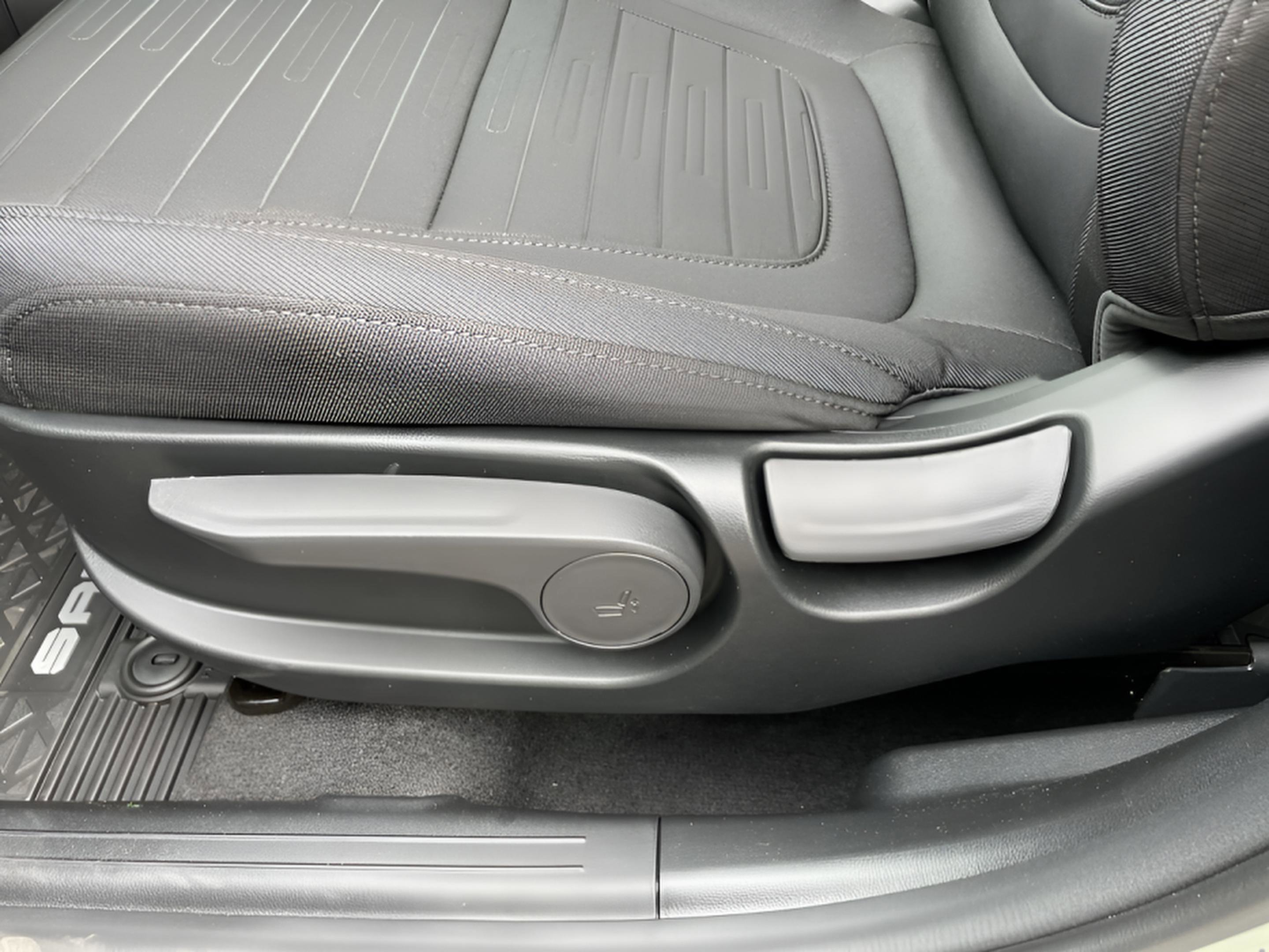 New 2026 Hyundai Santa Cruz SE image 14