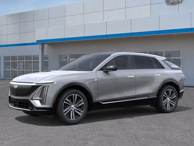 Used 2026 Cadillac Lyriq Luxury image 2