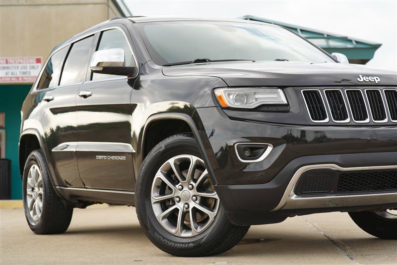 Used 2015 Jeep Grand Cherokee Limited w/ Luxury Group II AWD/4WD image 12
