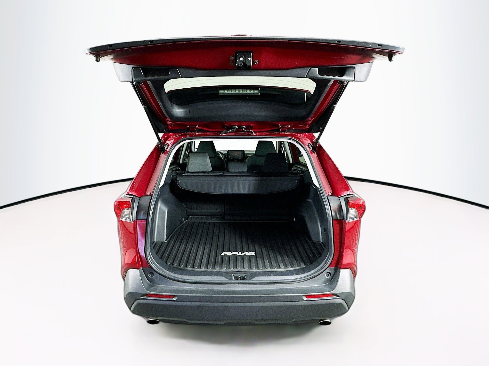 Used 2021 Toyota RAV4 XLE AWD/4WD image 27