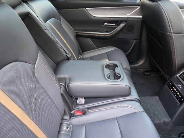 New 2026 MAZDA CX-90 Plug-In Hybrid w/ Premium Plus AWD/4WD image 9