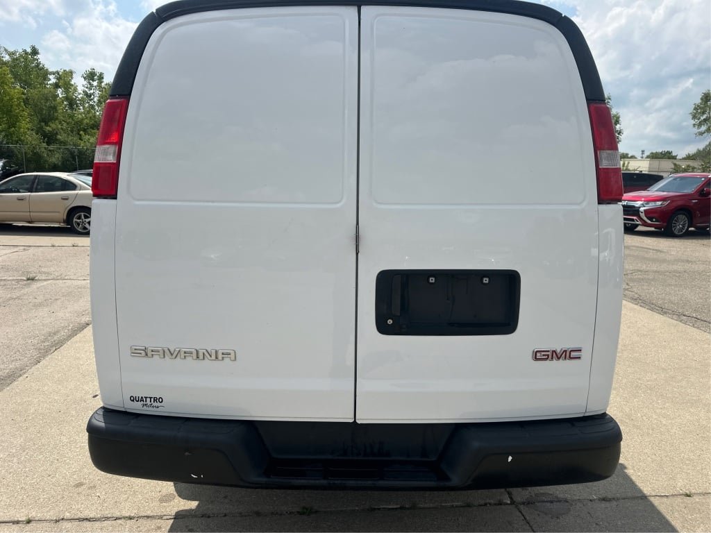 Used 2023 GMC Savana 2500 Extended w/ Driver Convenience Package RWD image 14