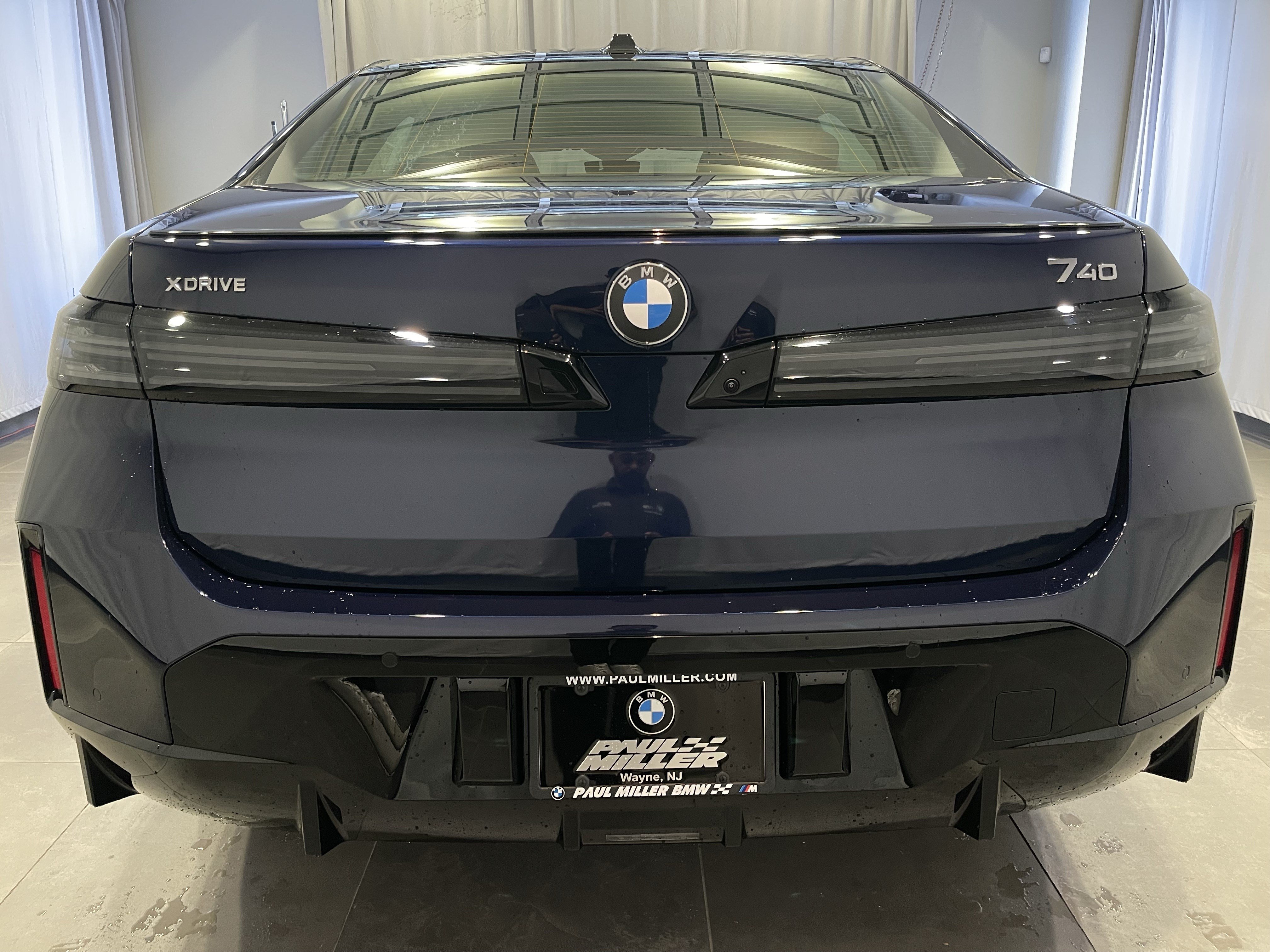New 2027 BMW 740i xDrive w/ Executive Package AWD/4WD image 5