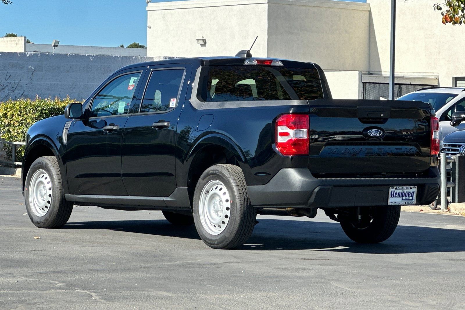 New 2025 Ford Maverick XL image 6