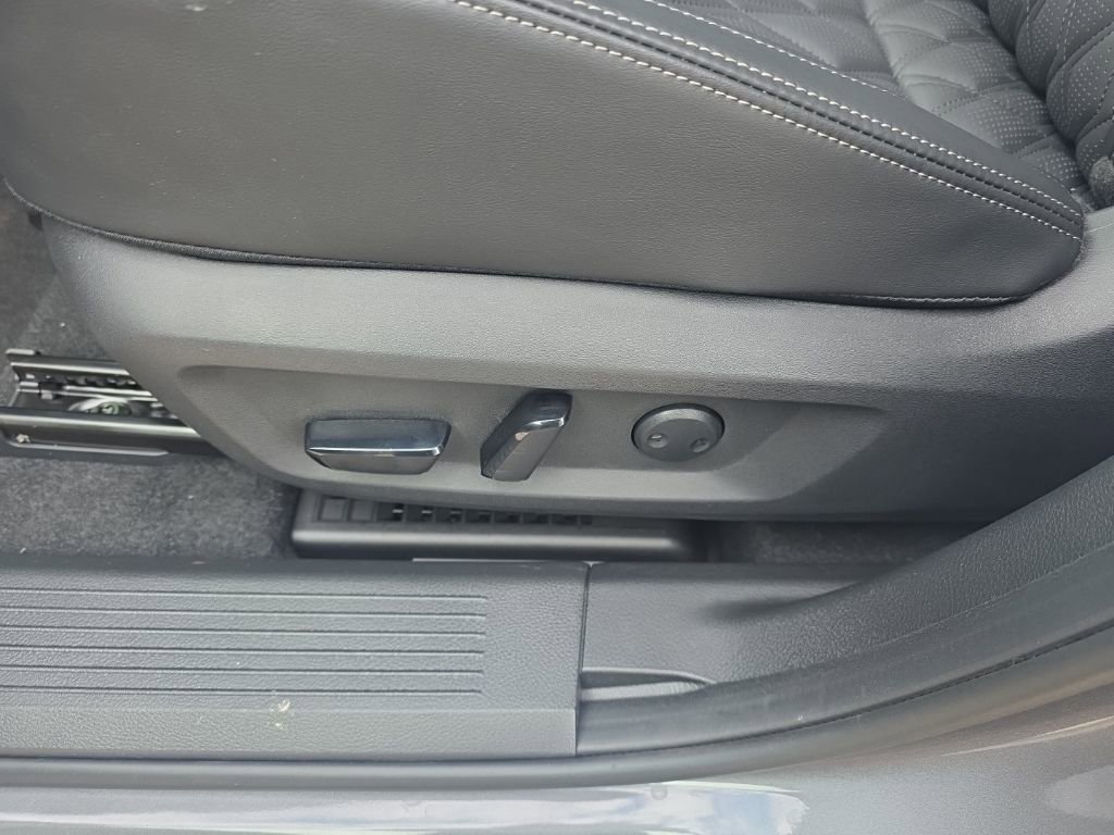 New 2026 Nissan Rogue Platinum w/ Tech Package image 17