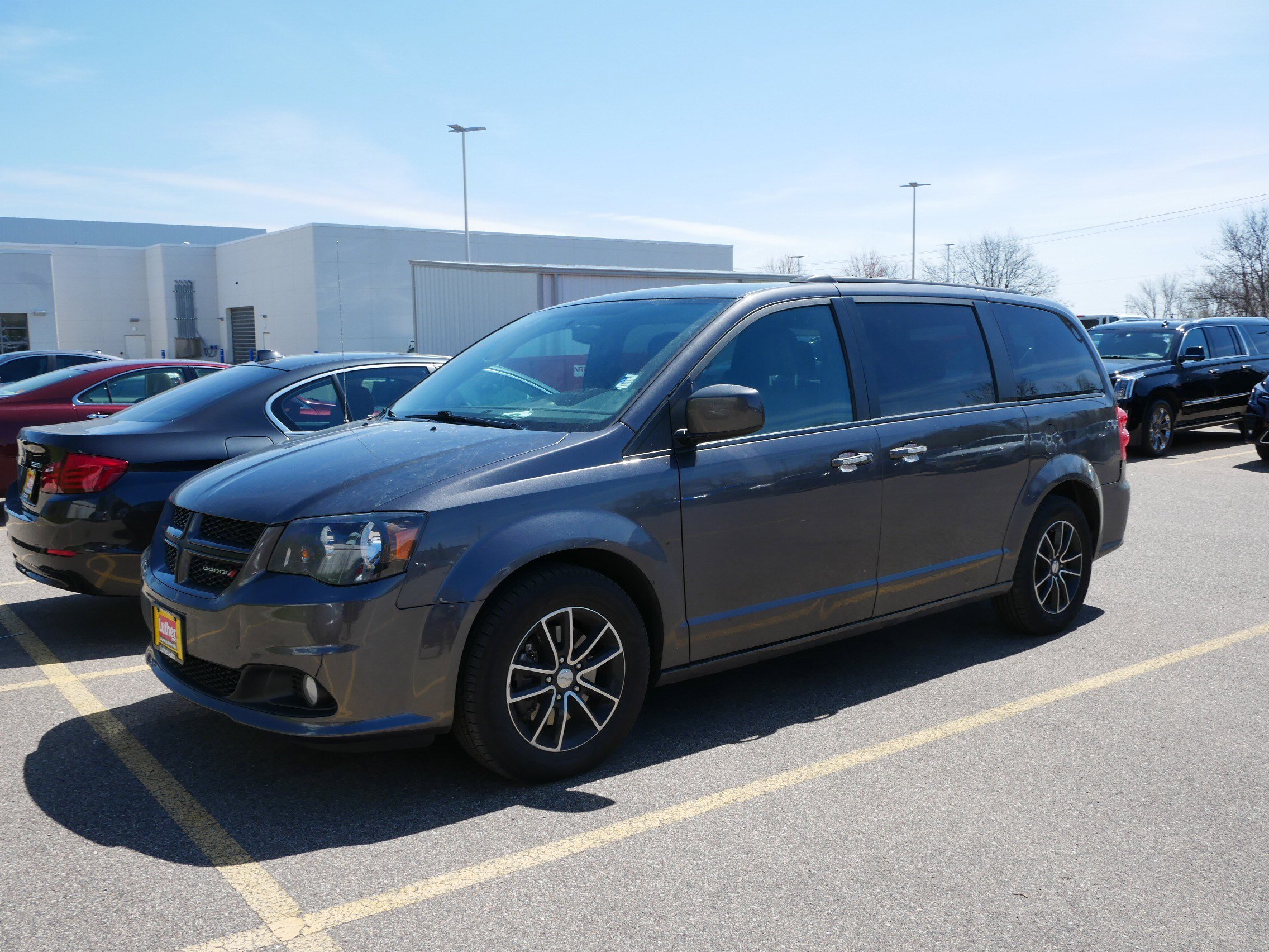 Used 2018 Dodge Grand Caravan GT FWD image 2