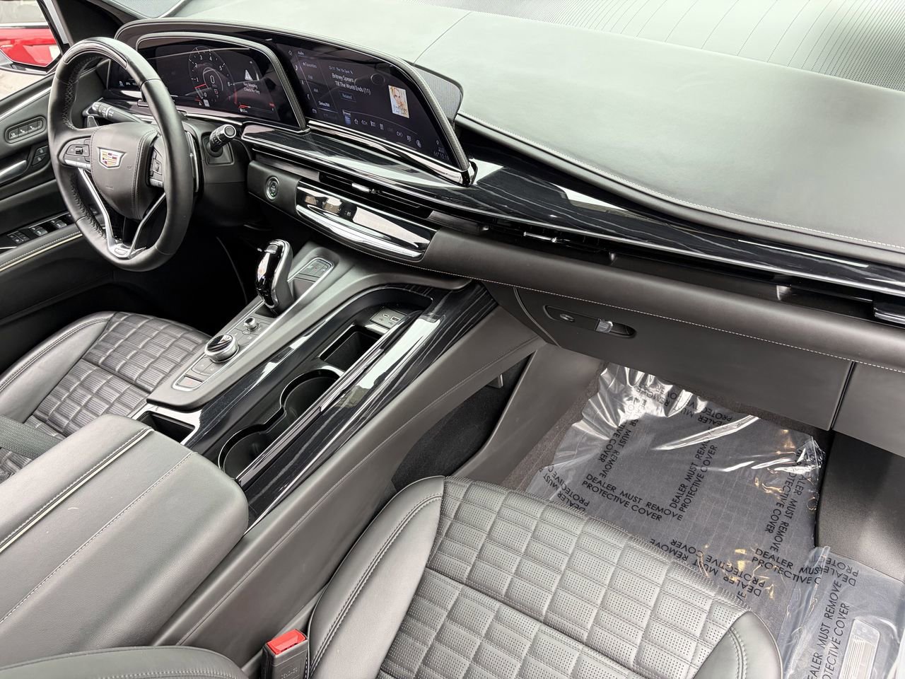 Certified 2024 Cadillac Escalade ESV V w/ Heavy-Duty Trailer Package image 13