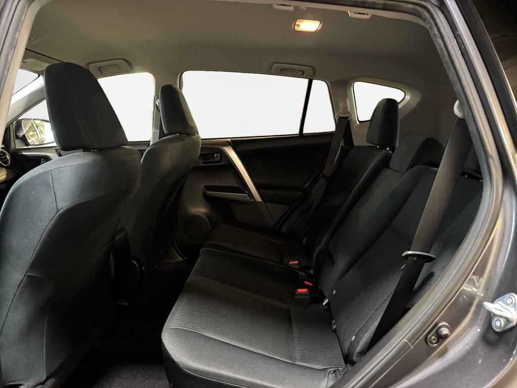 Used 2018 Toyota RAV4 LE w/ All Weather Liner Package AWD/4WD image 24