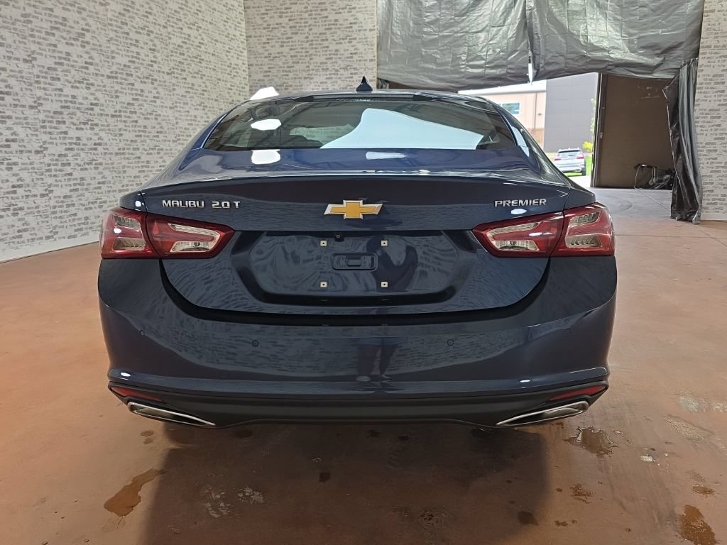 Used 2022 Chevrolet Malibu Premier FWD image 5