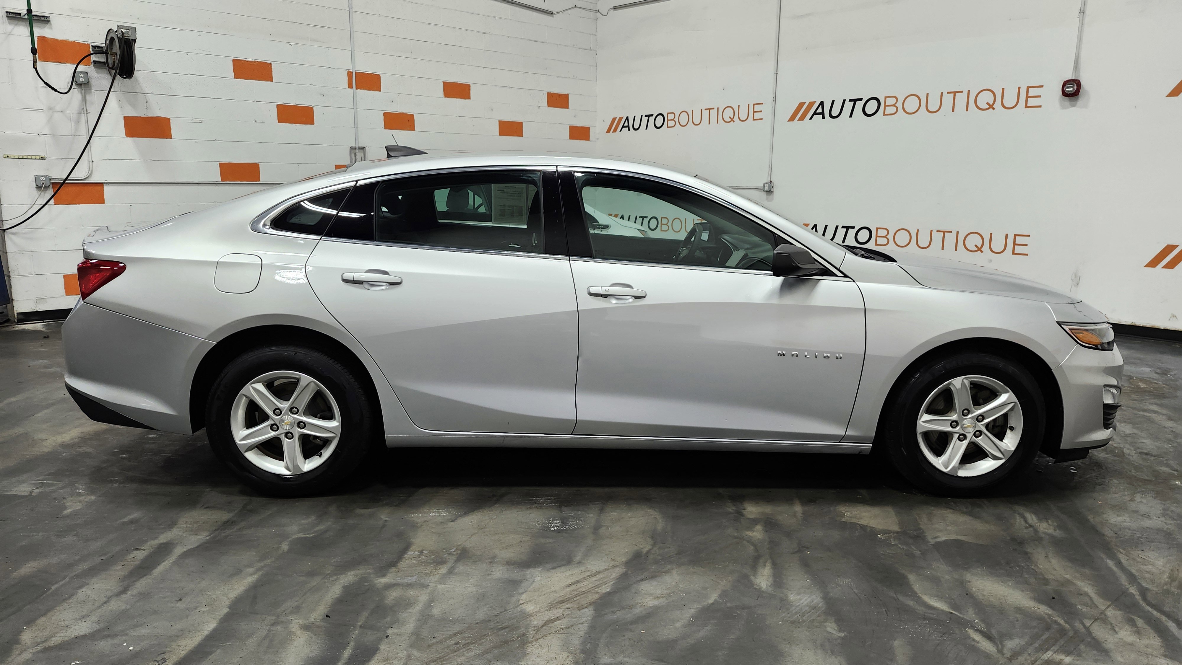 Used 2021 Chevrolet Malibu LS image 17