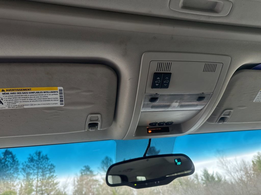 Used 2008 GMC Yukon SLT w/ SLT Preferred Equipment Group image 17