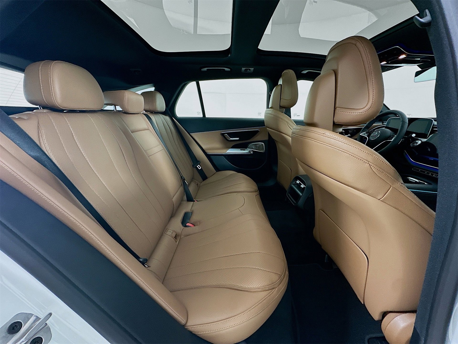 New 2026 Mercedes-Benz E 450 4MATIC All-Terrain Wagon image 30