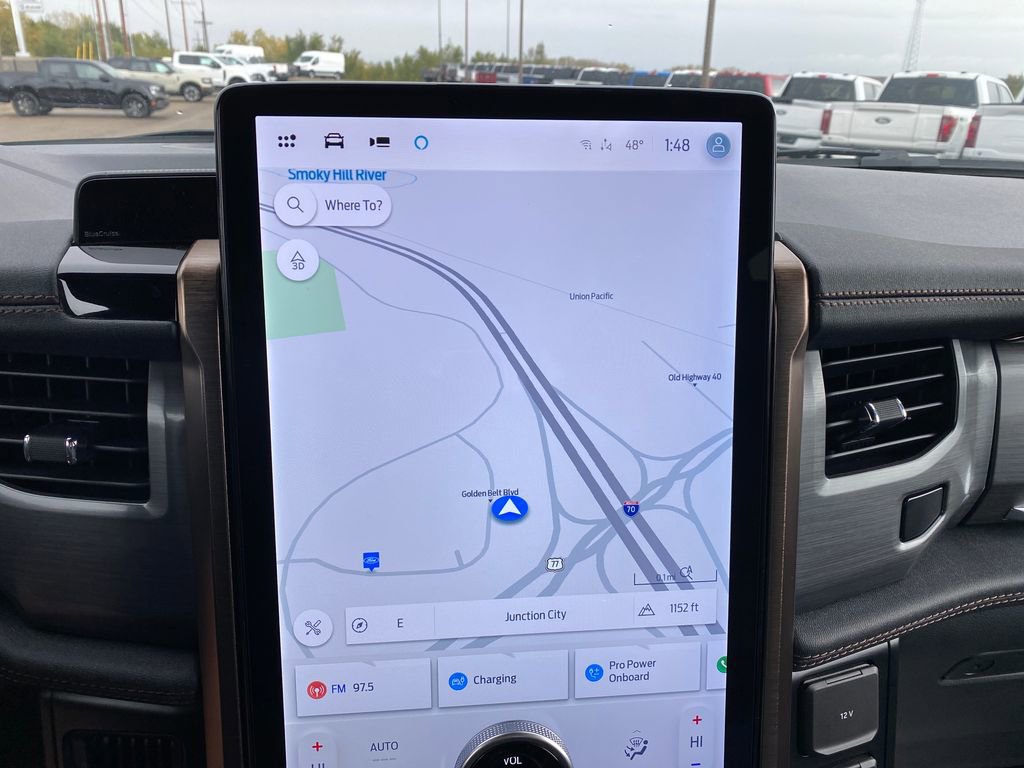 Used 2023 Ford F150 Lightning Lariat image 21