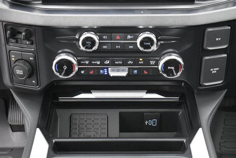 Used 2025 Ford F450 Platinum w/ Camper Package image 21