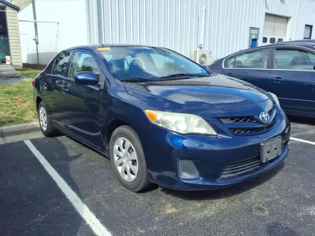 Used 2013 Toyota Corolla L FWD image 12