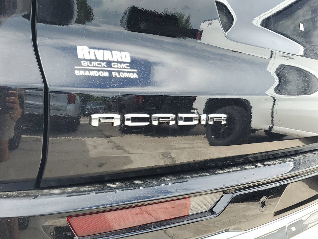 New 2026 GMC Acadia Denali w/ Super Cruise Package FWD image 8