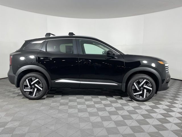 New 2026 Nissan Kicks SV w/ Cold Weather Package FWD image 12