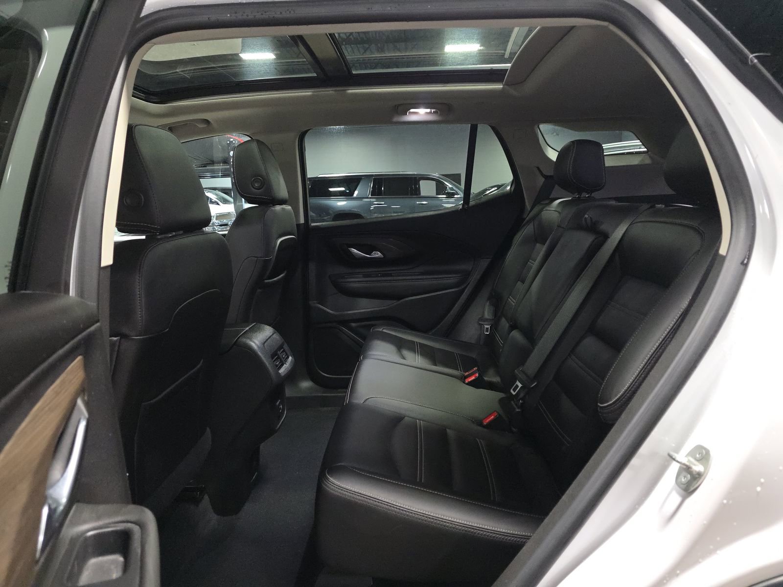 Used 2023 GMC Terrain Denali image 19