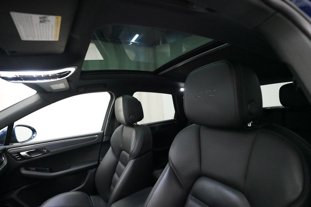 Certified 2022 Porsche Macan GTS w/ Premium Package Plus AWD/4WD image 15