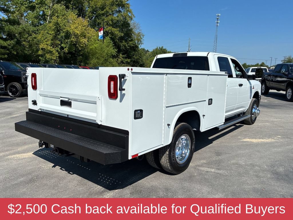 New 2026 RAM 3500 Tradesman w/ Chrome Appearance Group A AWD/4WD image 4