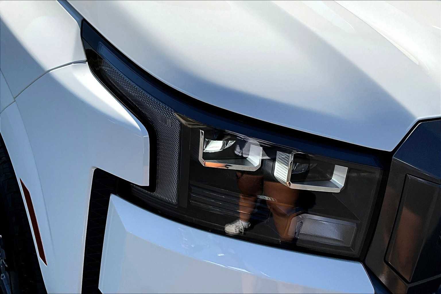 New 2026 Nissan Frontier SV image 13