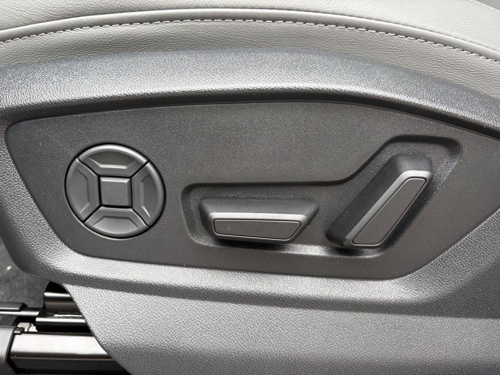 New 2026 Audi Q8 Premium Plus AWD/4WD image 11