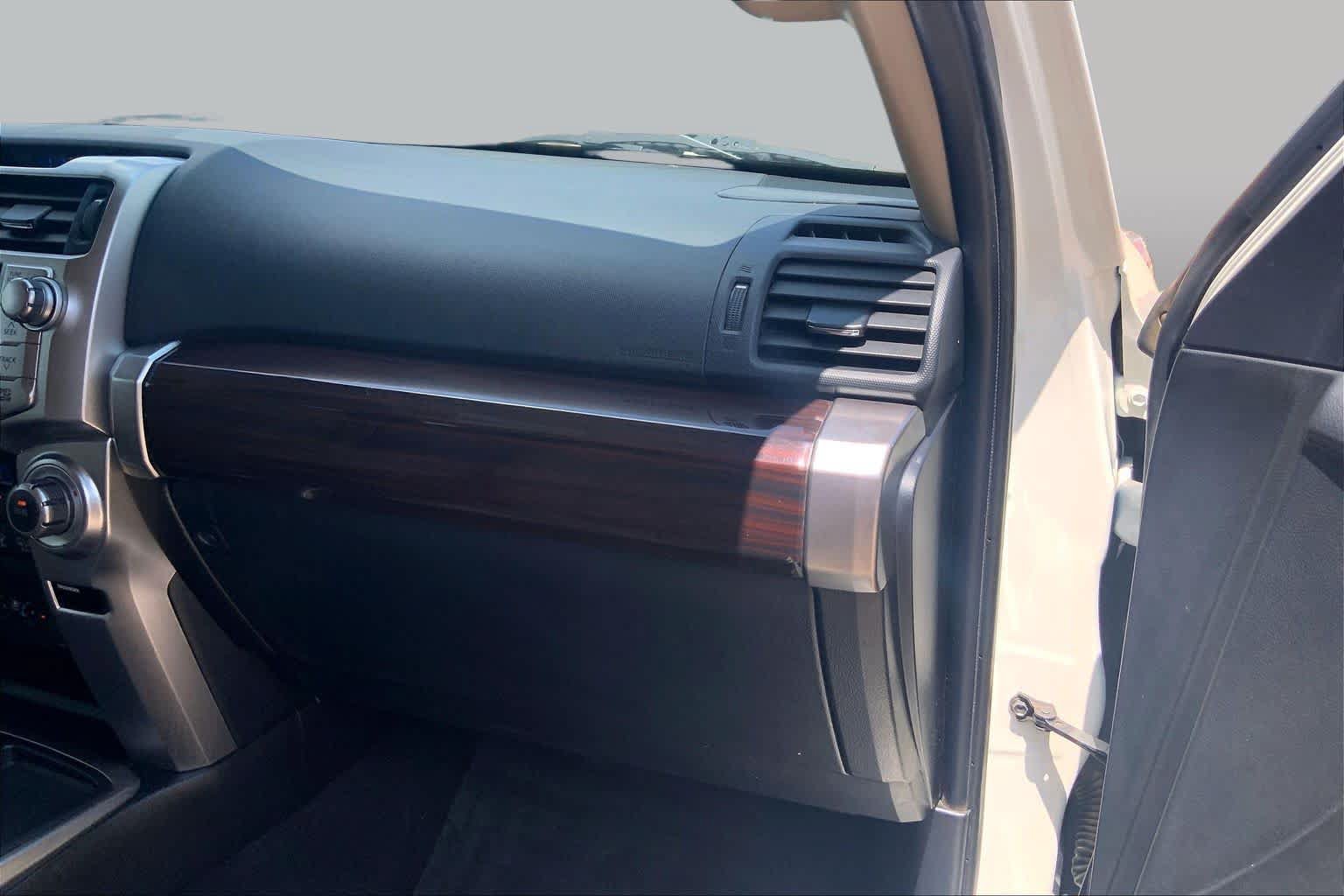 Used 2018 Toyota 4Runner Limited RWD image 18