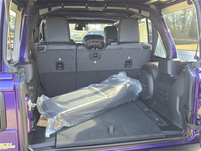 New 2026 Jeep Wrangler Unlimited Rubicon image 13