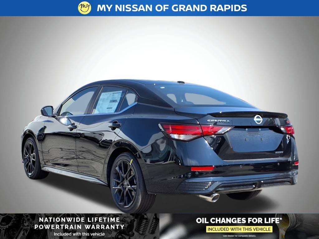 New 2025 Nissan Sentra SR w/ Midnight Edition image 8