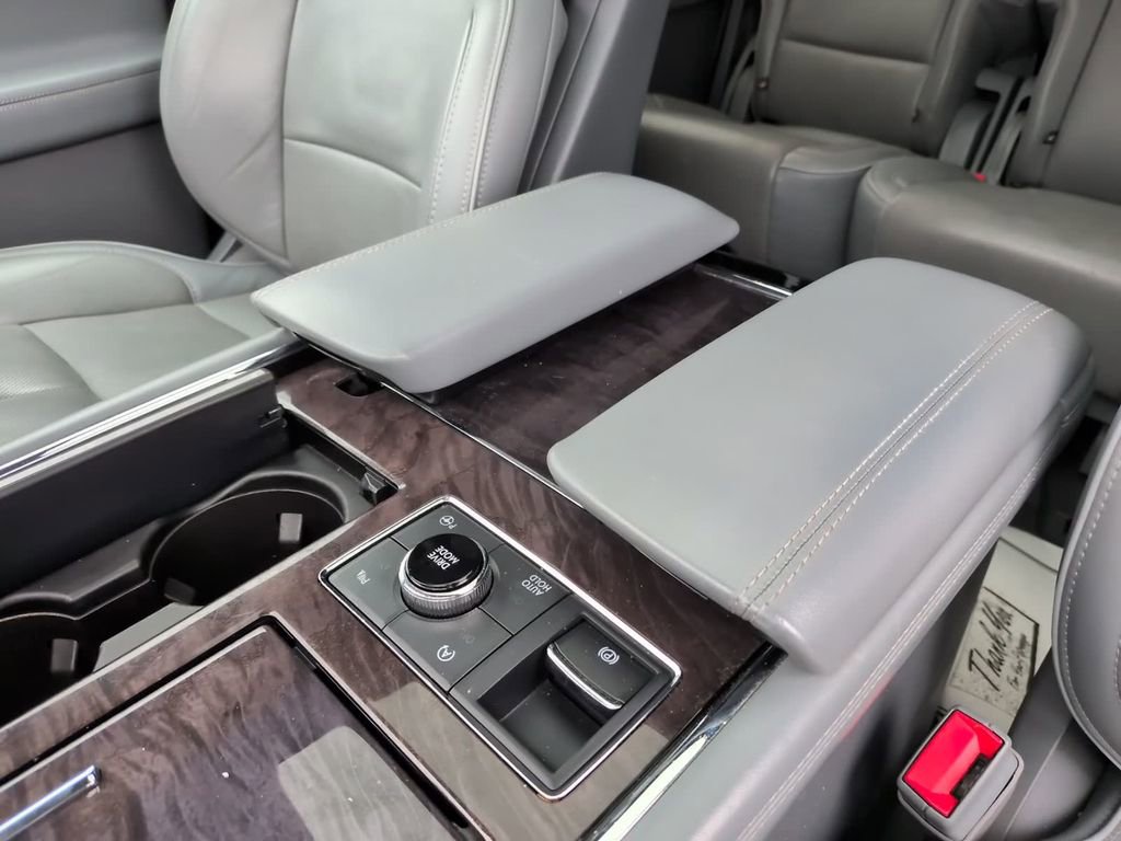 Used 2019 Lincoln Navigator L Reserve image 21