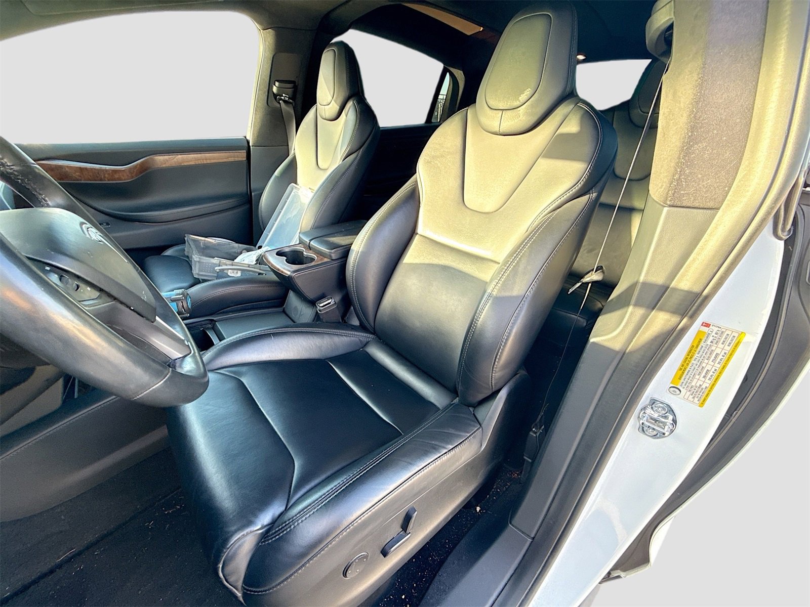 Used 2019 Tesla Model X 75D image 10