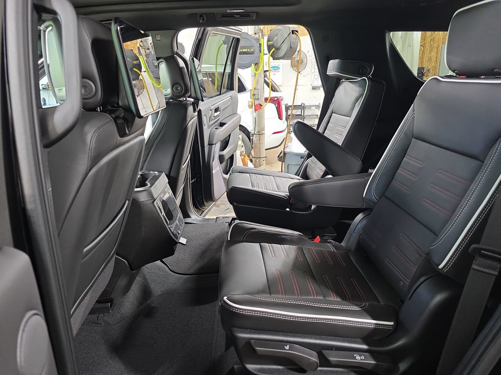 New 2026 GMC Yukon AT4 Ultimate AWD/4WD image 14