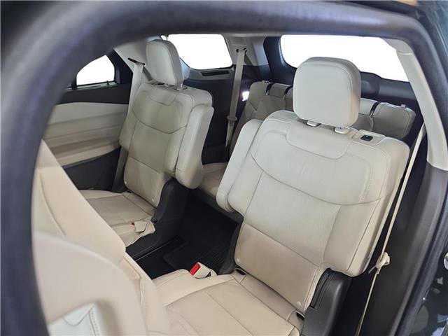 Certified 2023 Ford Explorer Platinum image 13