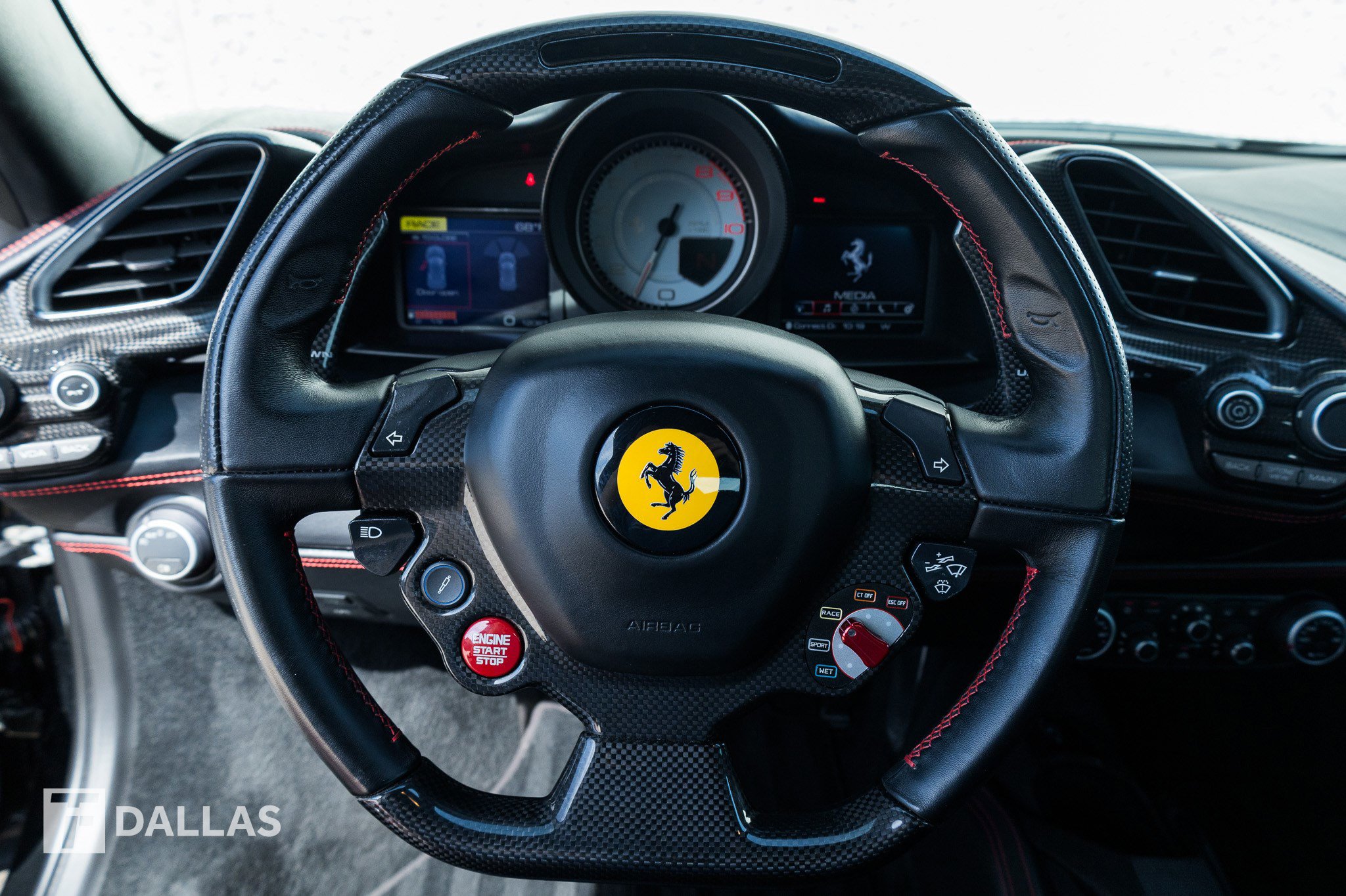 Used 2019 Ferrari 488 GTB RWD image 24