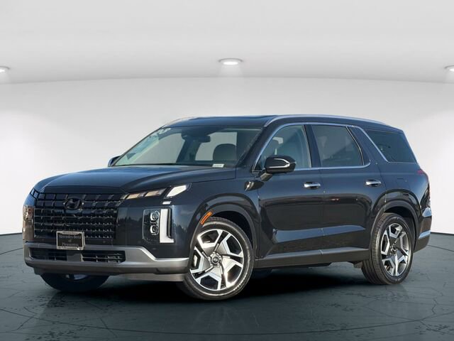 Used 2023 Hyundai Palisade Limited w/ Cargo Package image 2