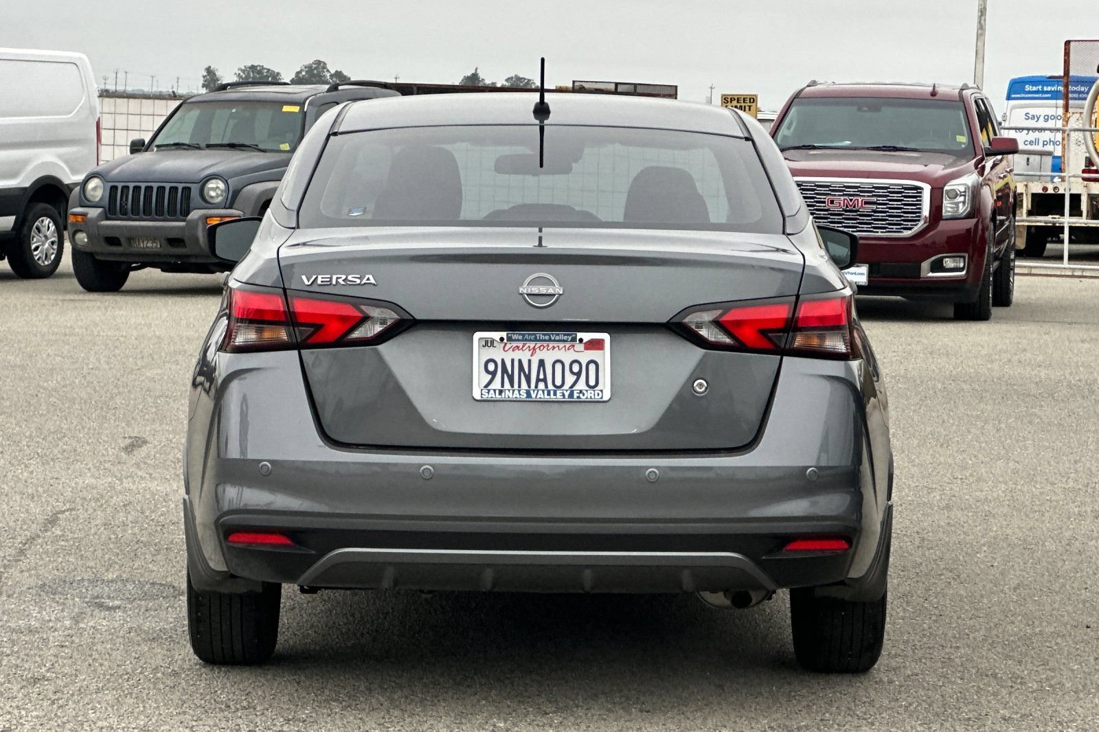 Used 2024 Nissan Versa S FWD image 5