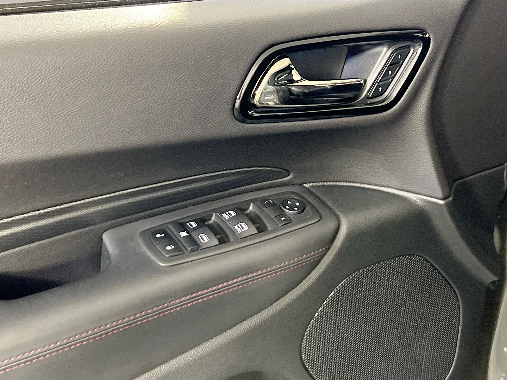 Used 2022 Dodge Durango R/T w/ Blacktop Package image 18