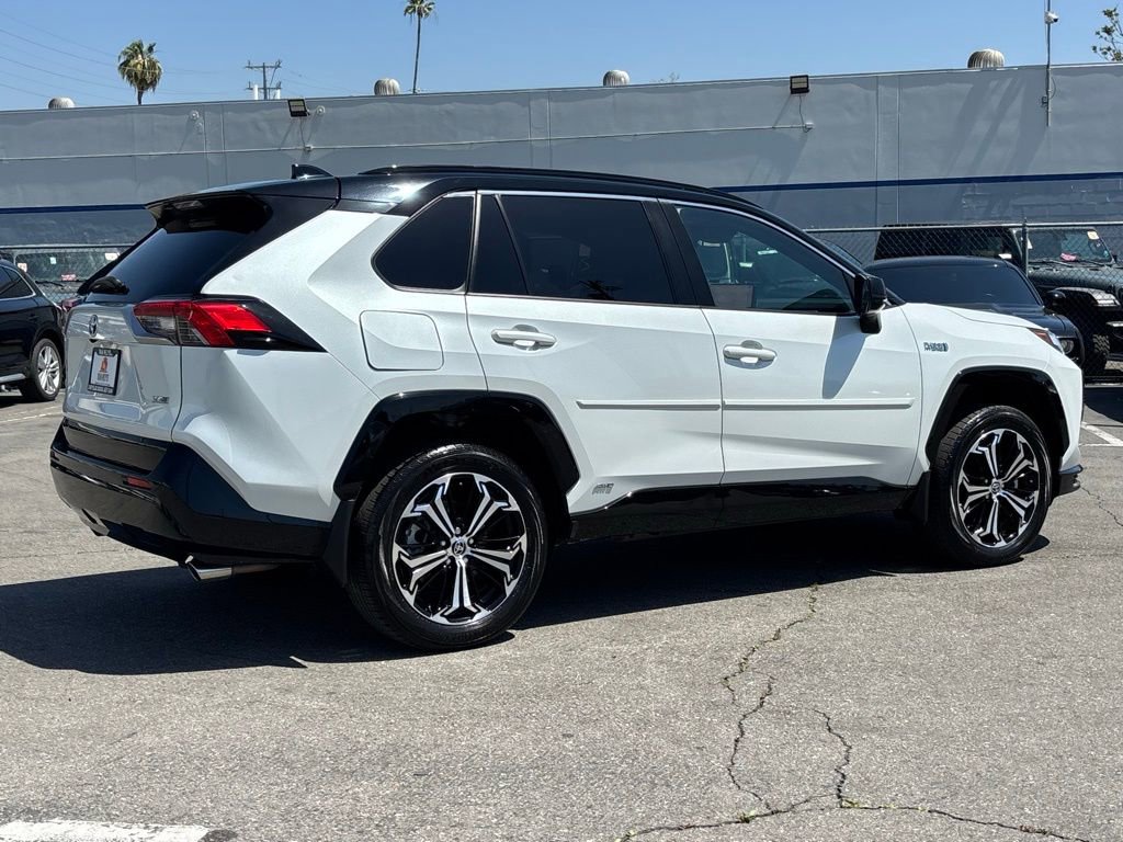 Used 2024 Toyota RAV4 XSE w/ Weather Package AWD/4WD image 4
