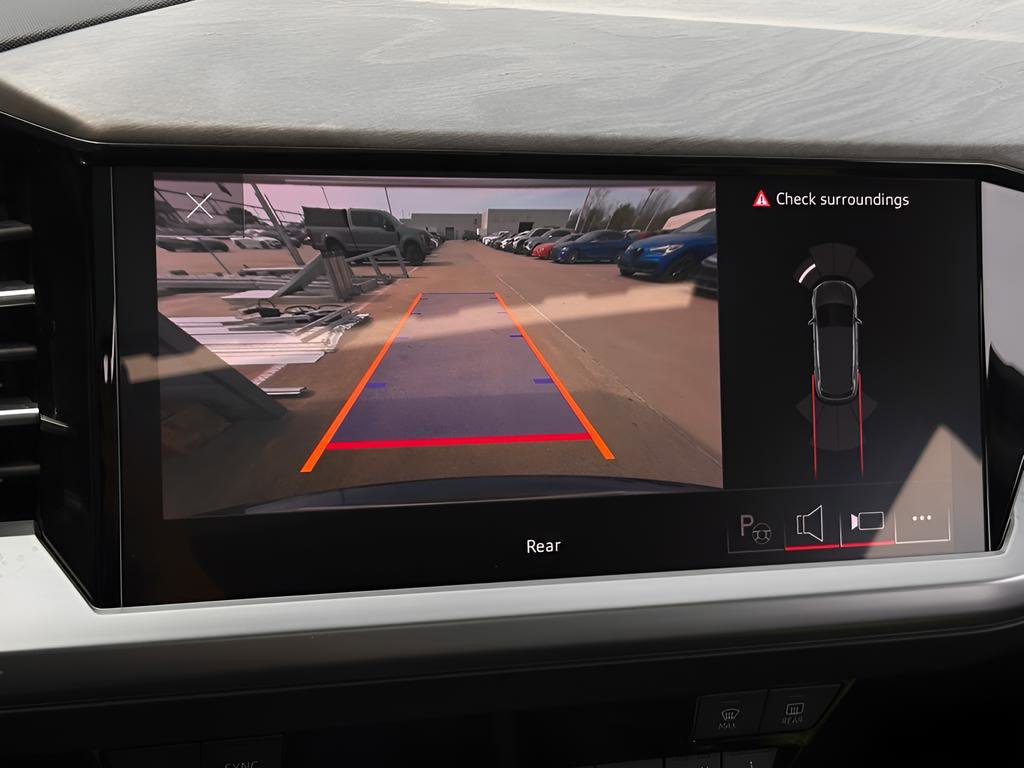 Used 2023 Audi Q4 e-tron Premium Plus image 11